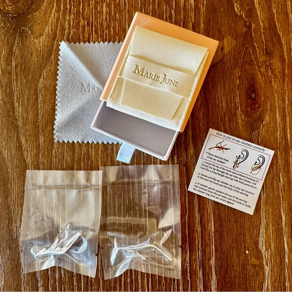 NWT silver Marie June dripping ear climbers - Picture 2 of 8